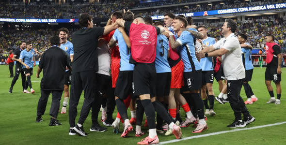 Uruguay beats Brazil to advance to semi-finals